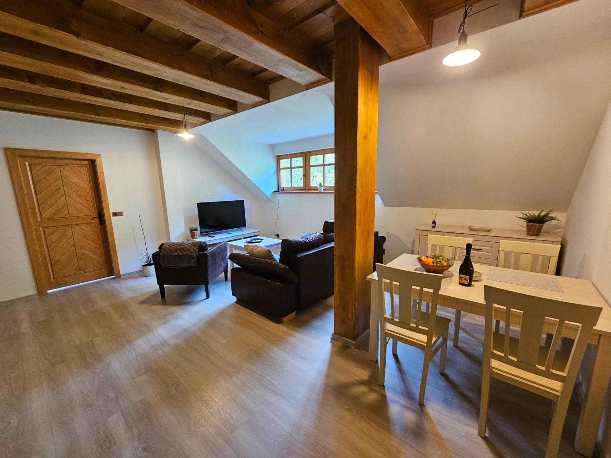 Apartmany Jezerne Velké Karlovice الغرفة الصورة