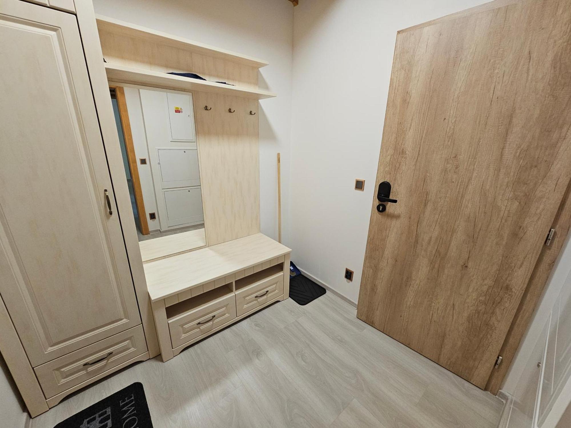 Apartmany Jezerne Velké Karlovice الغرفة الصورة