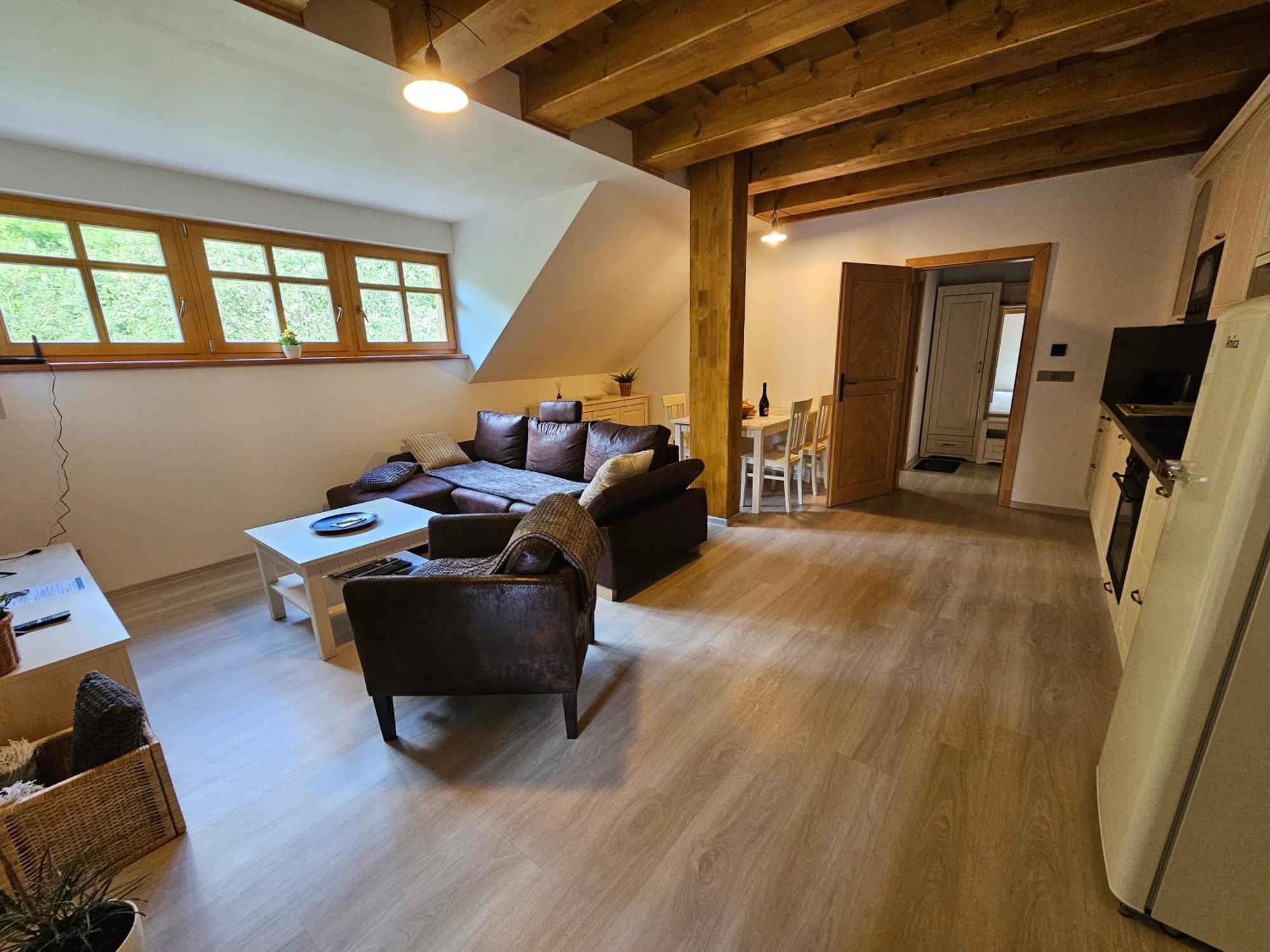 Apartmany Jezerne Velké Karlovice الغرفة الصورة