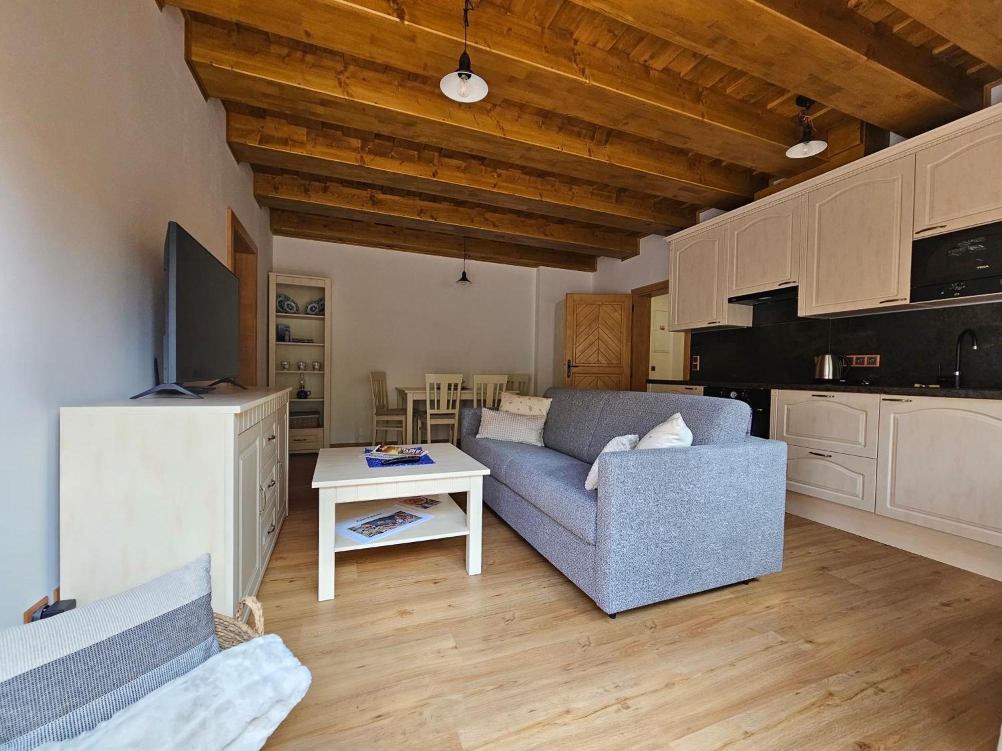 Apartmany Jezerne Velké Karlovice الغرفة الصورة